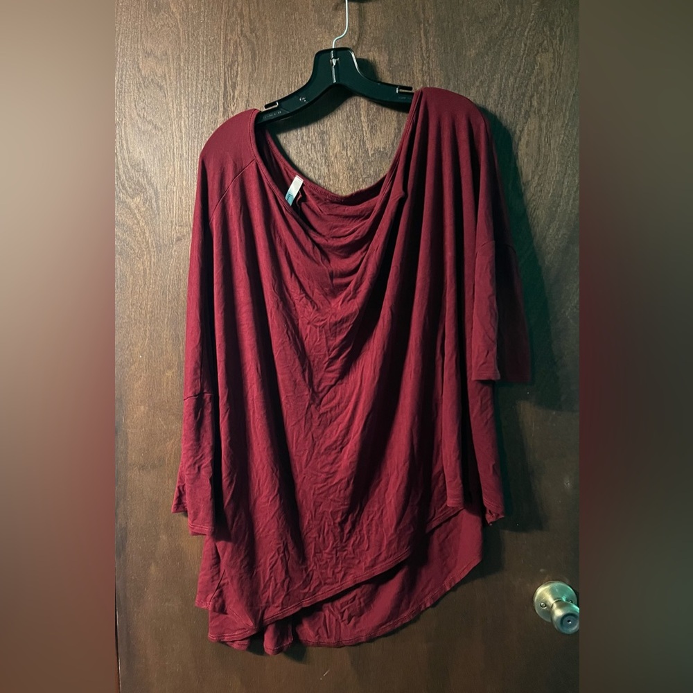 3x Isaac Liev women’s tunic tops